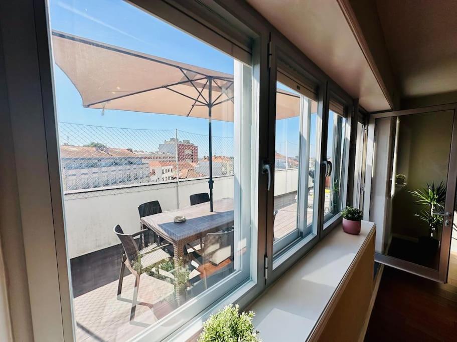 Renovado Com Ac, 2 Wc Completos, Terraco E Garagem Apartment Porto Exterior photo