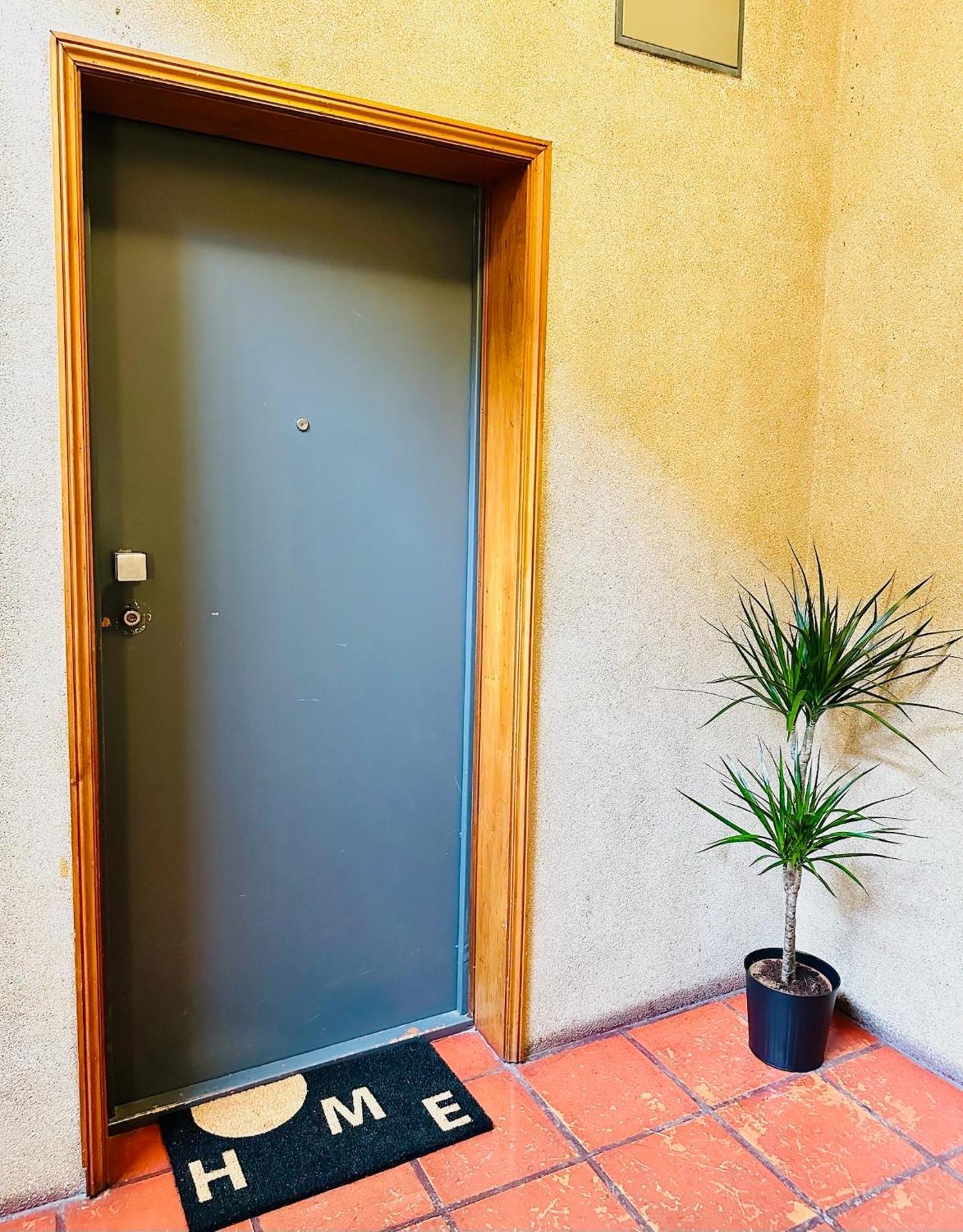 Renovado Com Ac, 2 Wc Completos, Terraco E Garagem Apartment Porto Exterior photo